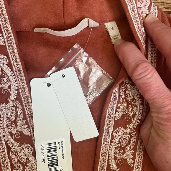 Soft Surroundings Embroidered Rust Floral Kimono, sueded - Picture 4 of 7